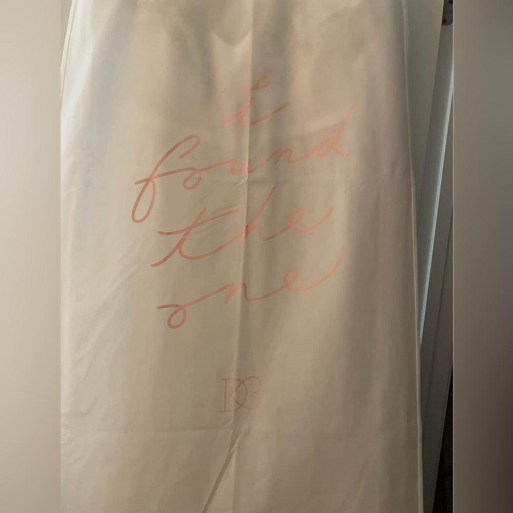 NWT Davids Bridal SZ 18W Unaltered Ivory Wedding Dress w/ Appliqués Long Sleeve - Picture 3 of 7